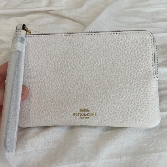 Coach Ivory Leather Wristlet NWT - Picture 1 of 12